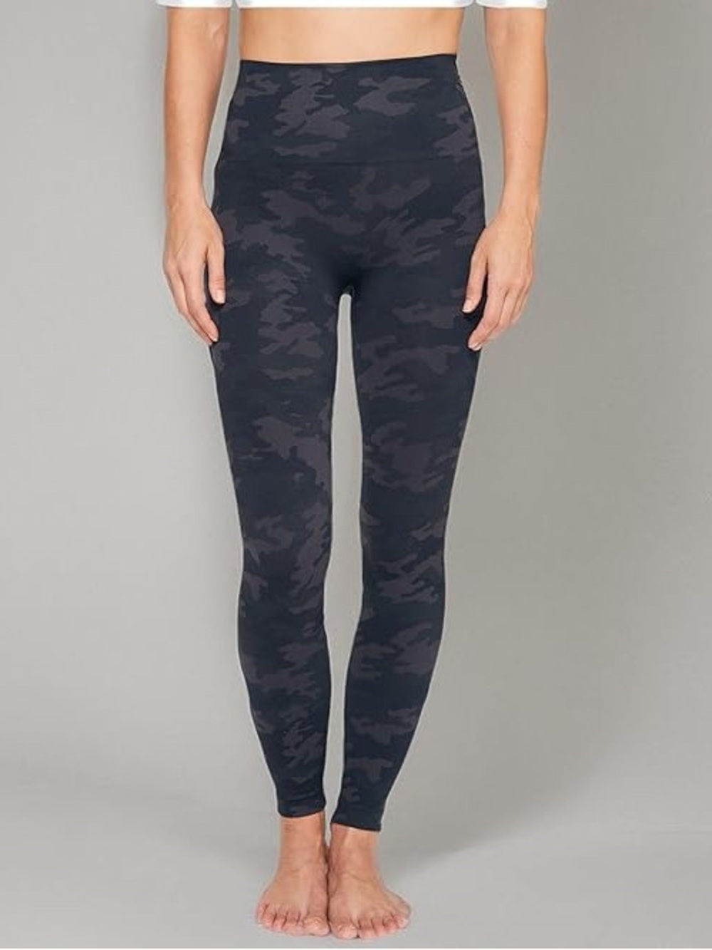 Spanx Seamless Black Camo Legging